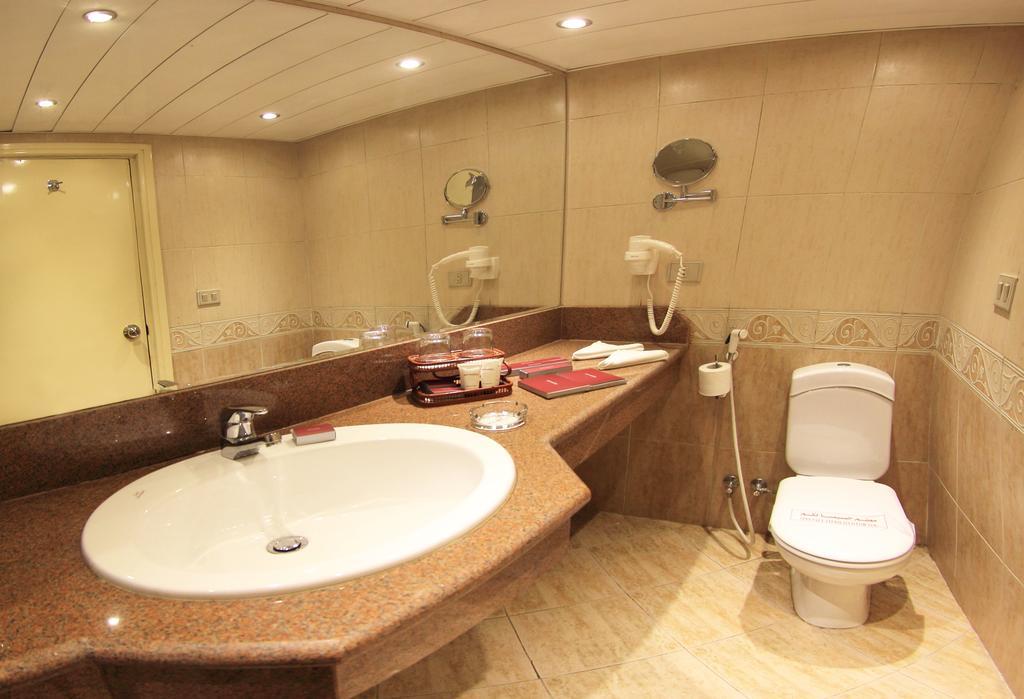 Pyramisa Downtown Residence Hotel Cairo Giza Extérieur photo